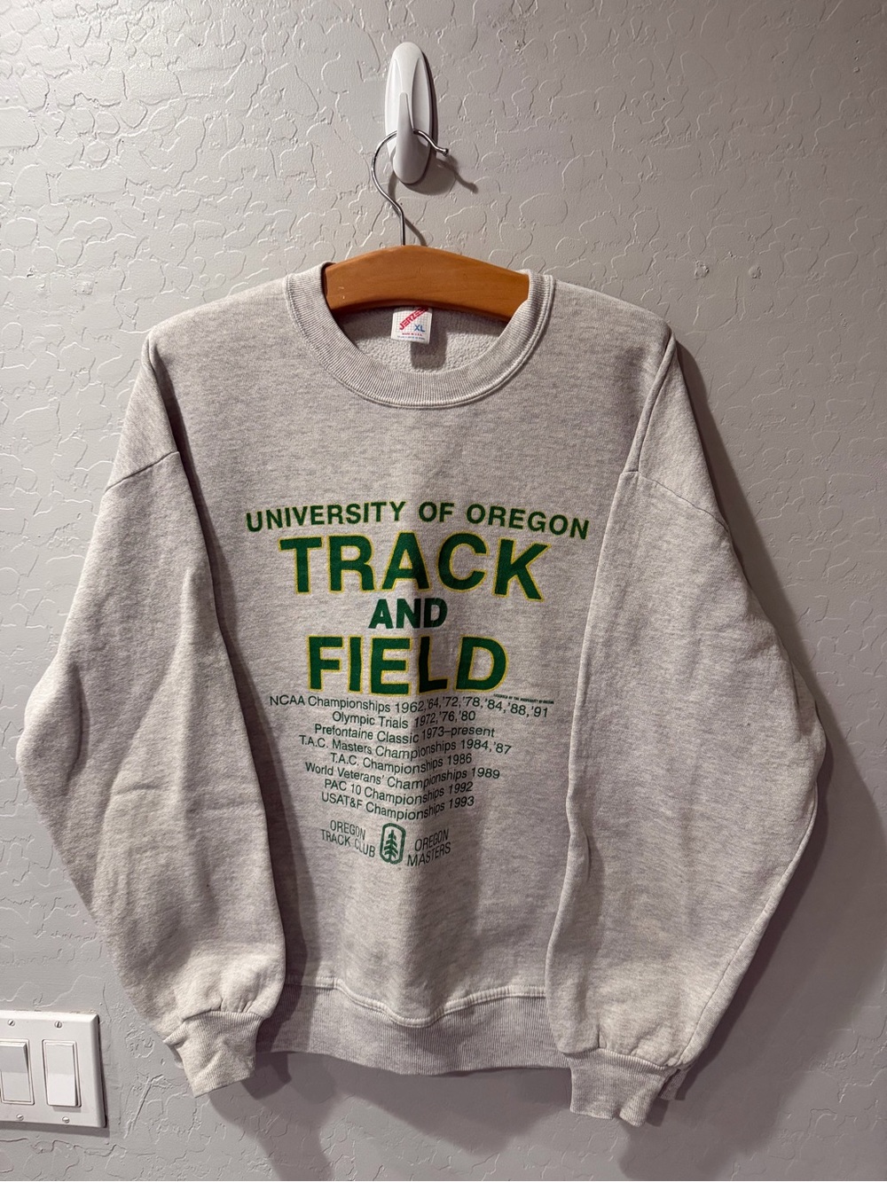 Vintage University Of Oregon Duck Track Field Sweatshirt Medium Read Bin 2